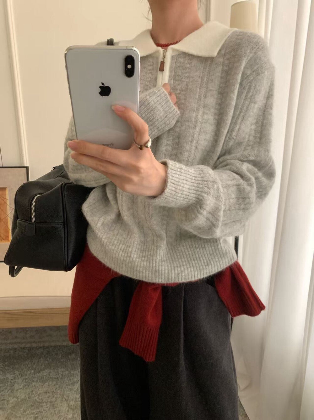 // 50%羊毛+10%兔絨軟糯撞色拉鍊polo NT