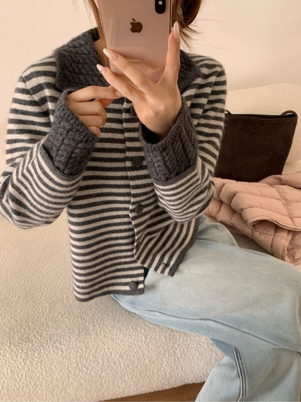 // 麻花領+袖拼色間條軟糯CD