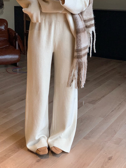 // 懶人必備氣質v領冷衫+褲套裝