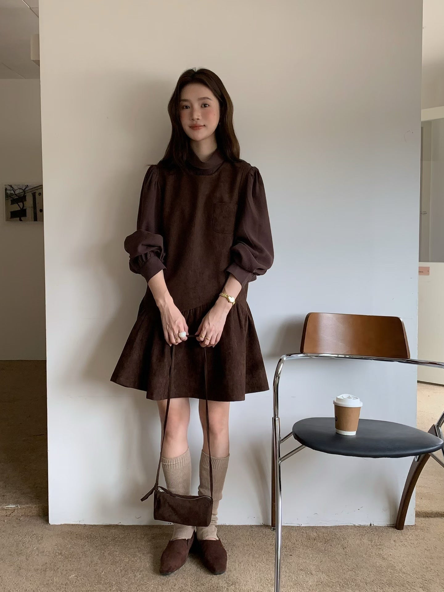 // 壓褶翻領silky BL+麂皮絨荷葉腳背心OPS套裝(連袋仔)