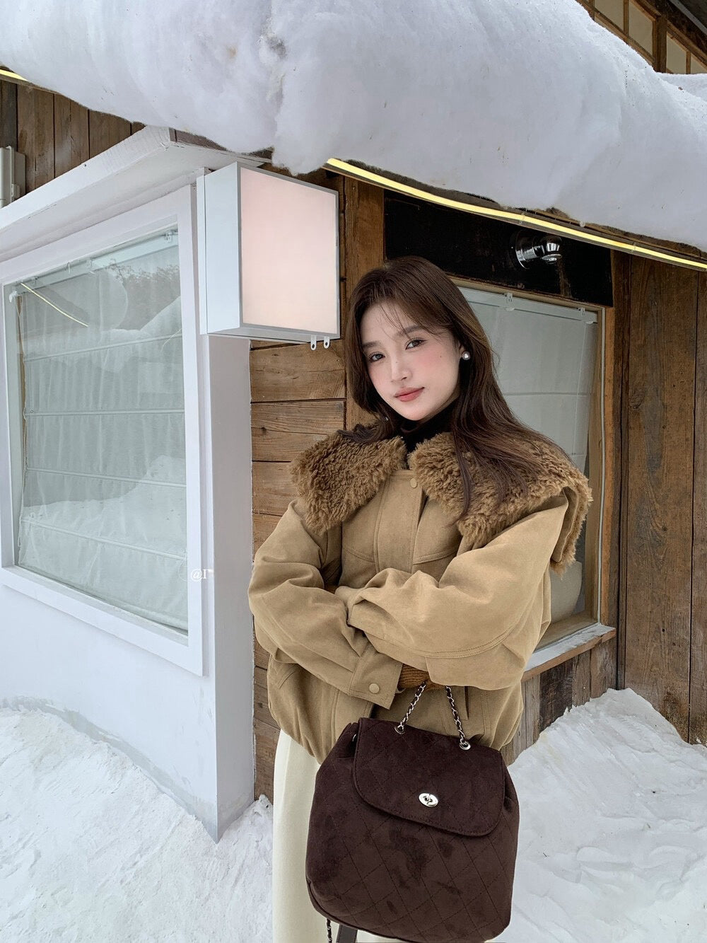 // 設計感毛毛大翻領夾棉短款JK