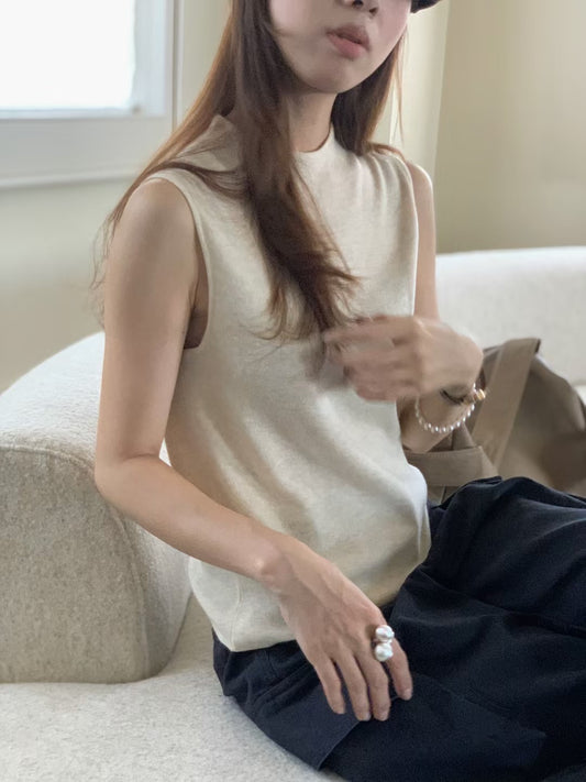 // 很值得入手幾色的針織背心