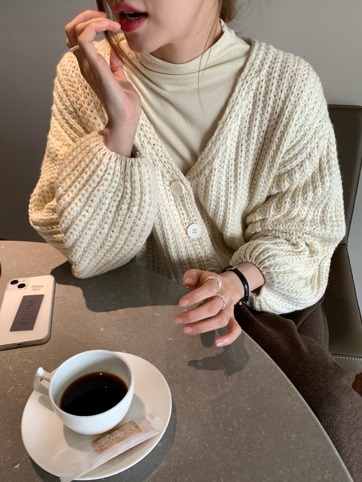 // 復古感粗針織泡泡袖CD