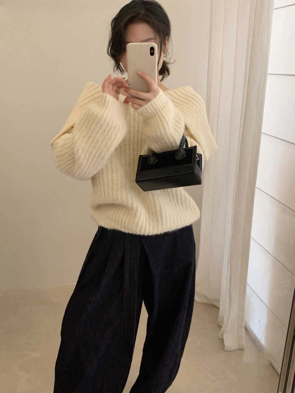 // 8%wool溫柔一字領鈕扣大翻領毛衣