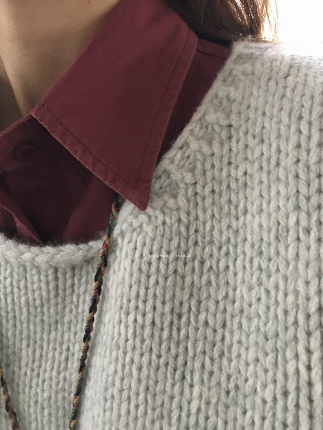 // 慵懶粗針後皮標羊毛背心
