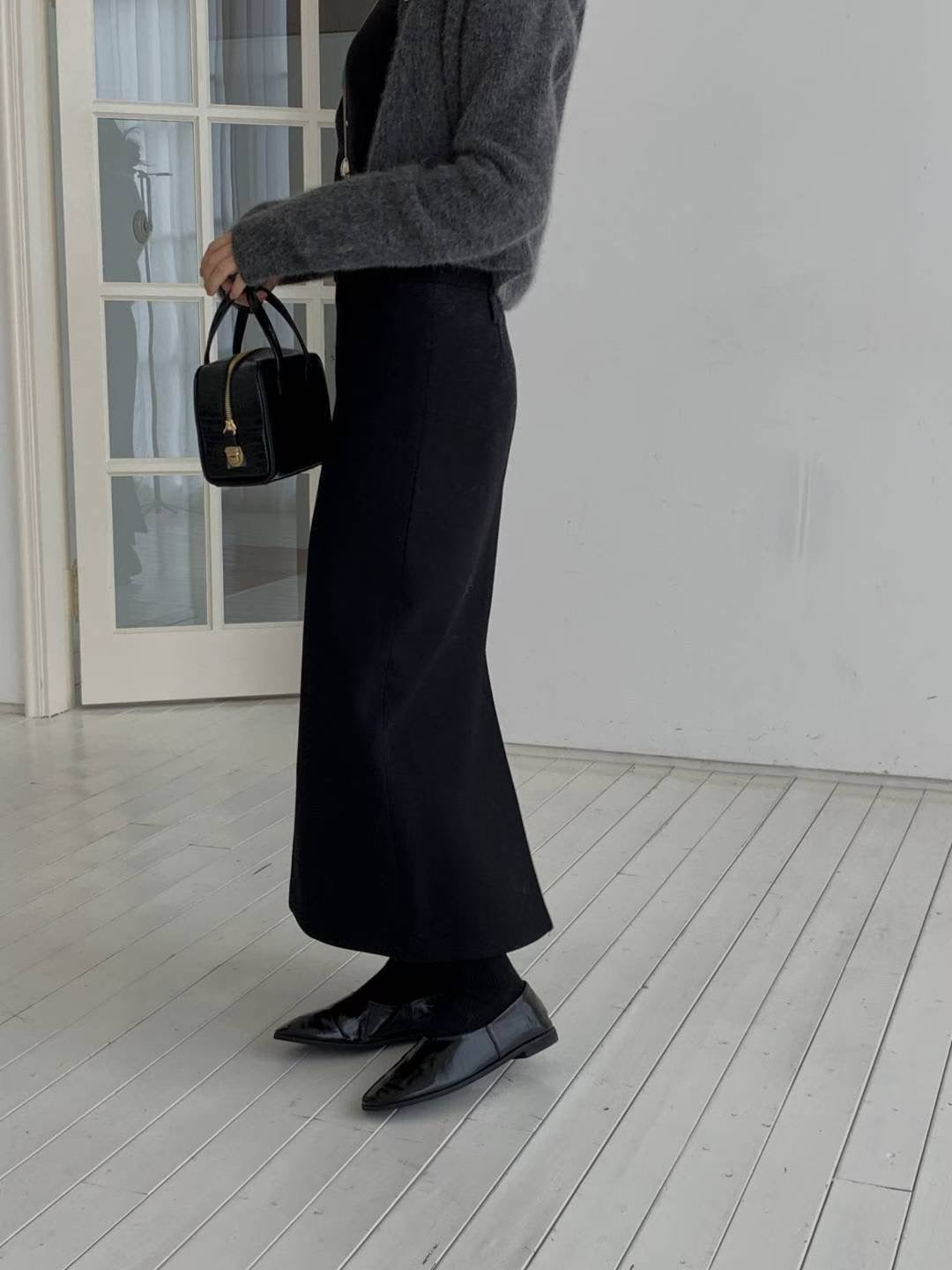 // 極顯瘦簡約直筒毛呢裙