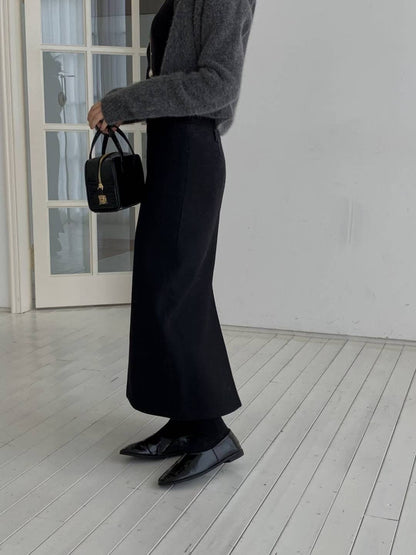 // 極顯瘦簡約直筒毛呢裙