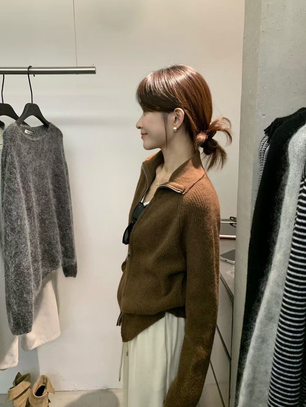 // 可立領上下拉鍊冷外套