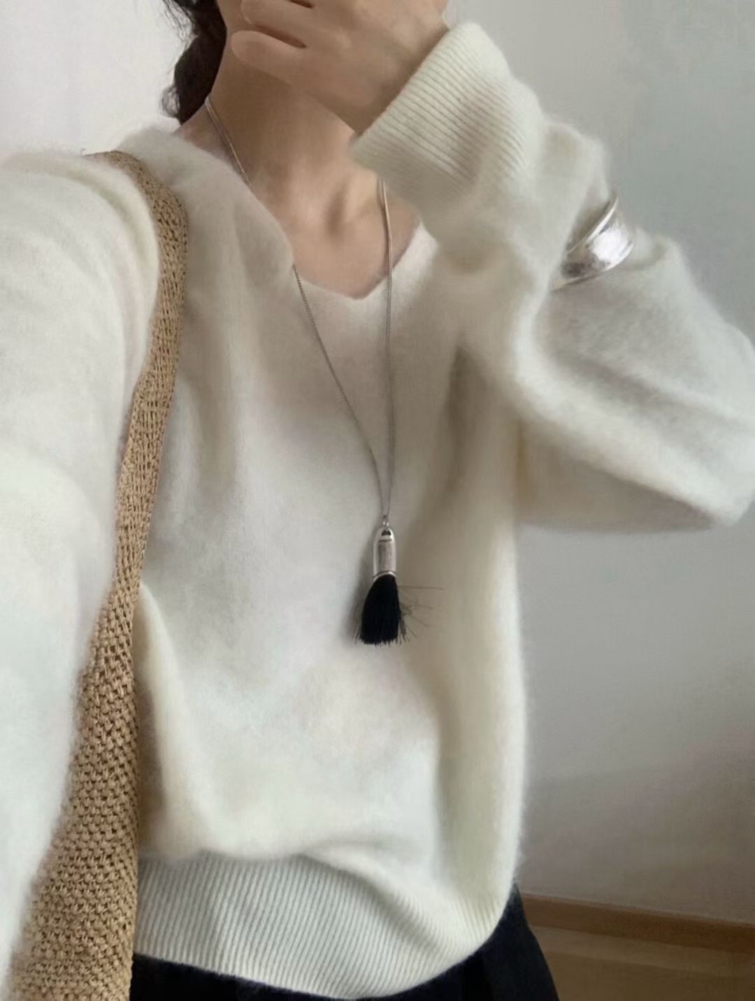 // ￼不易掉毛不易起球山羊絨毛衣