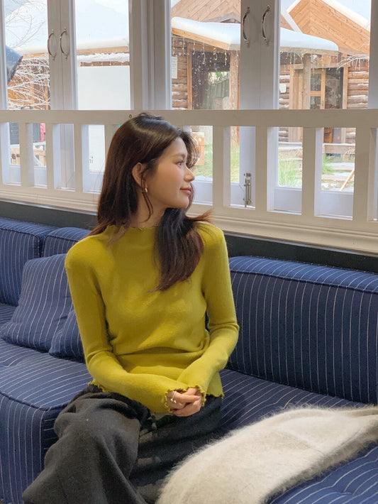 // 人手一件卷卷邊半領針織NT