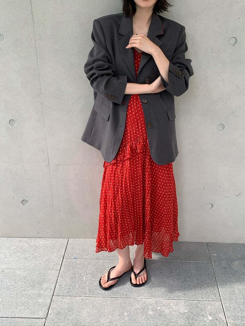 // 春日小碎花荷葉邊吊帶OPS