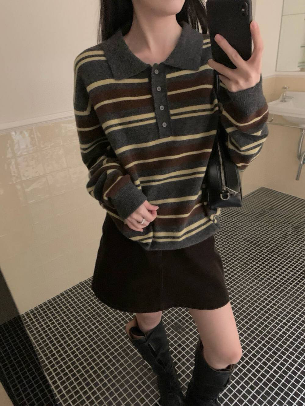 // 100%羊毛復古拼色間條翻領毛衣