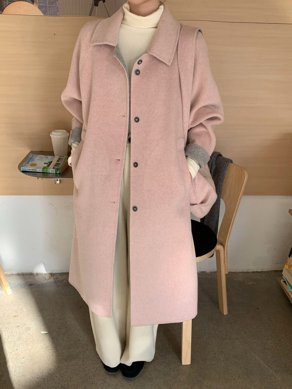 // 100%羊毛簡約翻領長款手工外套(連斜背包)