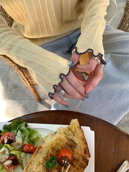 // 拼色領卷卷邊直紋鈕扣lyocell針織上衣