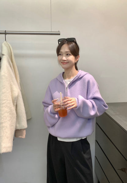 // 經典半拉鍊連帽混羊毛毛衣