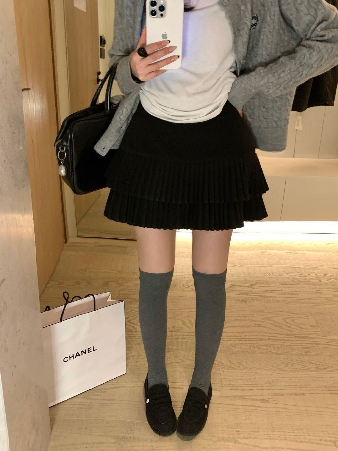 // 復古雙層細百褶毛呢短裙