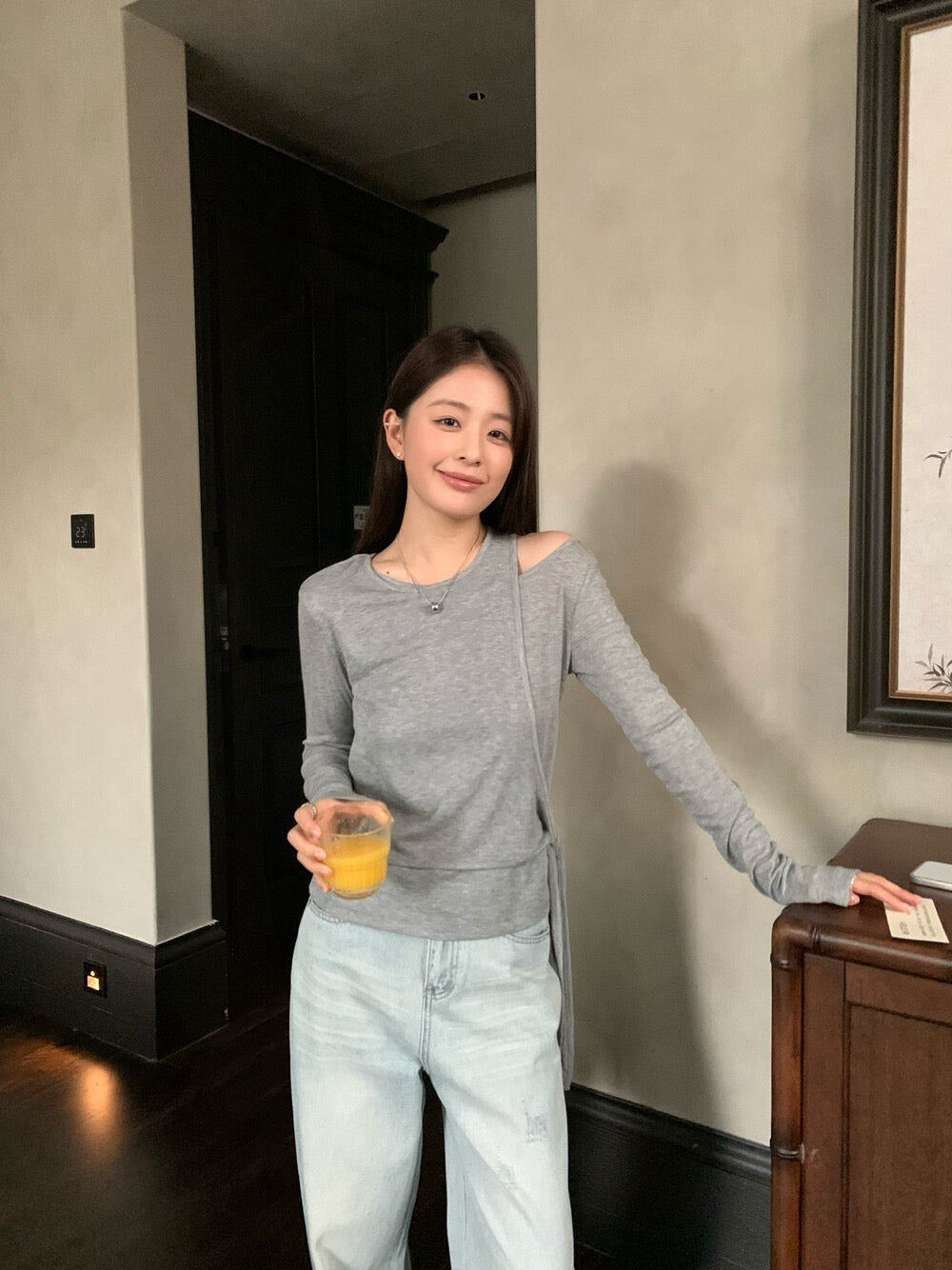 // 親膚lyocell假兩件綁結TEE