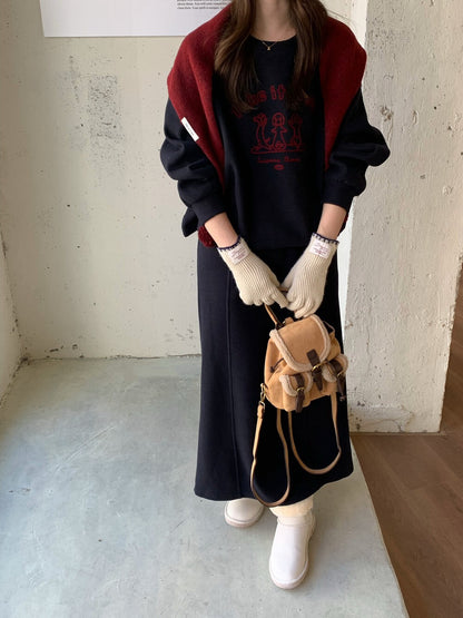 // 可愛刺繡圖案加絨衛衣+中裙套裝(連針織披肩)