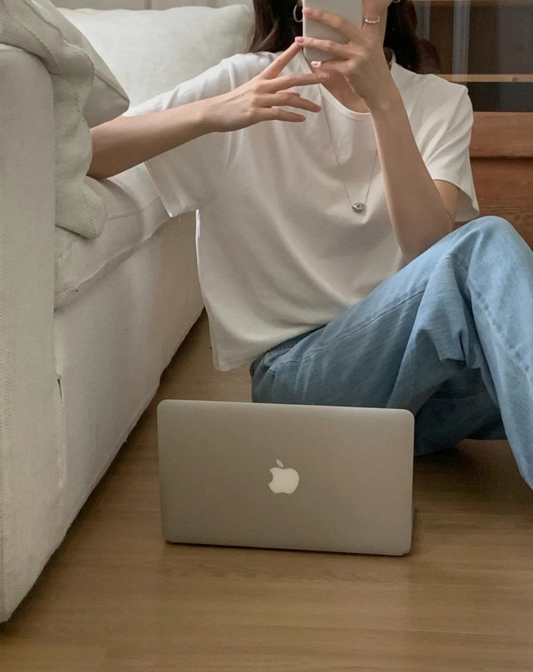 // 100%棉質中短款素TEE