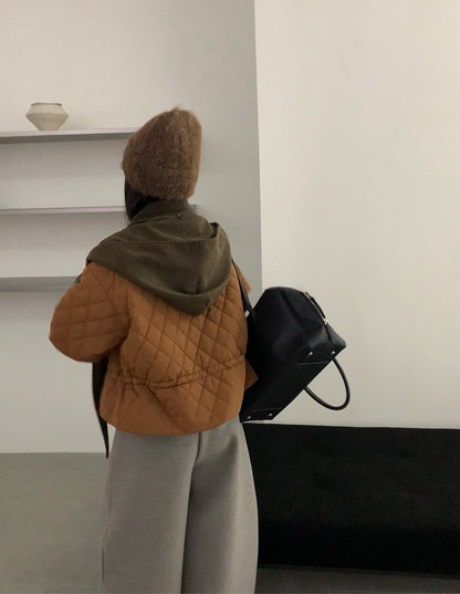 // 撞色包邊拼燈芯絨領可束腰菱格夾棉短外套(帽子可拆)