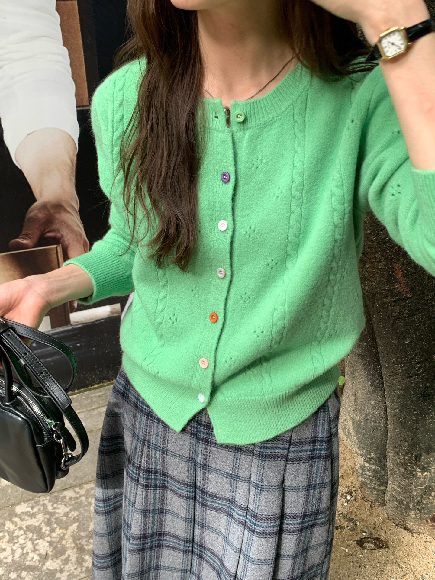 // 彩色鈕扣鏤空軟糯CD