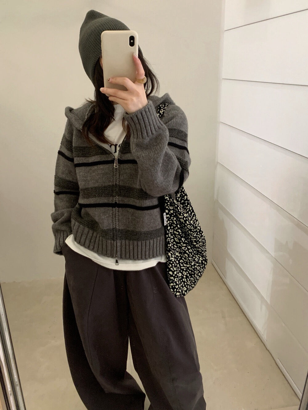 // 復古撞色間條連帽針織CD