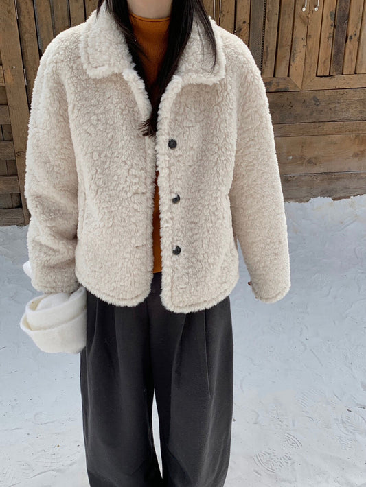 // 減齡款皮毛一體翻領毛毛外套