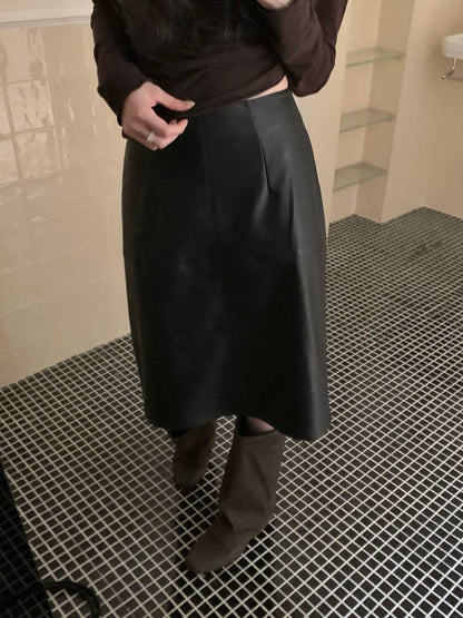 // 冷衫必備配搭單品五分皮裙