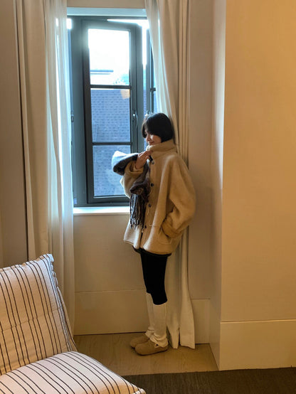 // 可雙面穿皮毛一體翻領中長外套