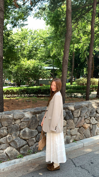 // 細節感滿滿撞色內裡西裝外套