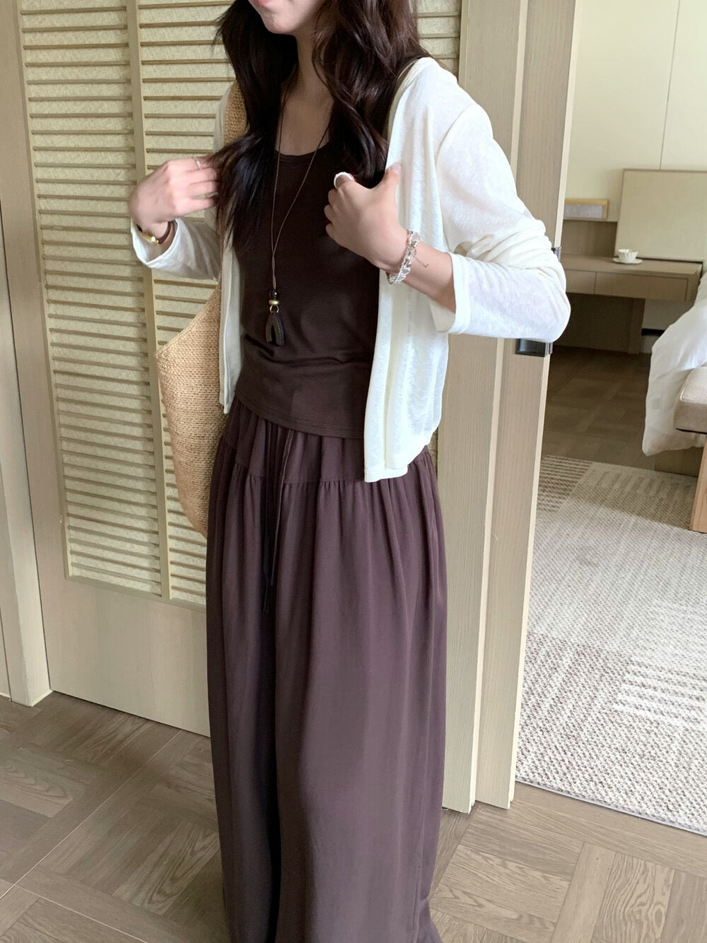 S26 / 背後小綁腰外套+背心+橡筋腰超遮肉闊褲三件套
