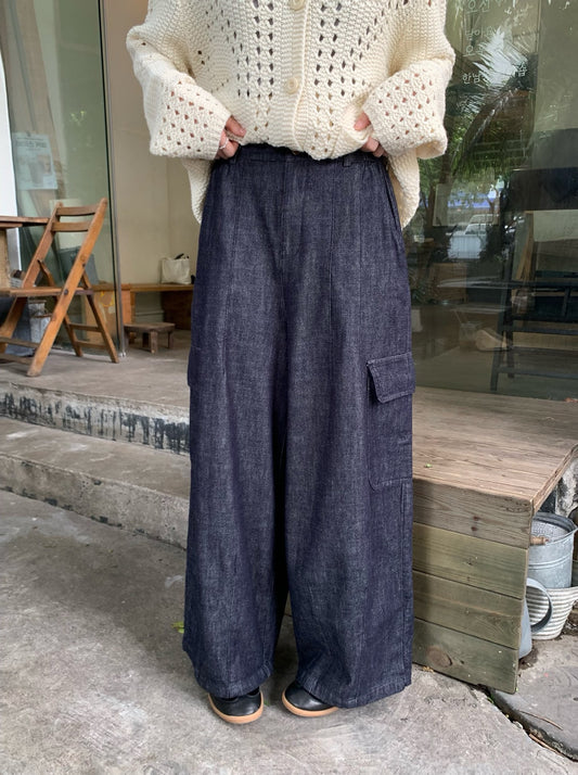 // 休閒軟軟牛仔布口袋工裝褲