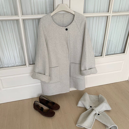 // 100%圓領口袋簡約手工外套（連頸巾）