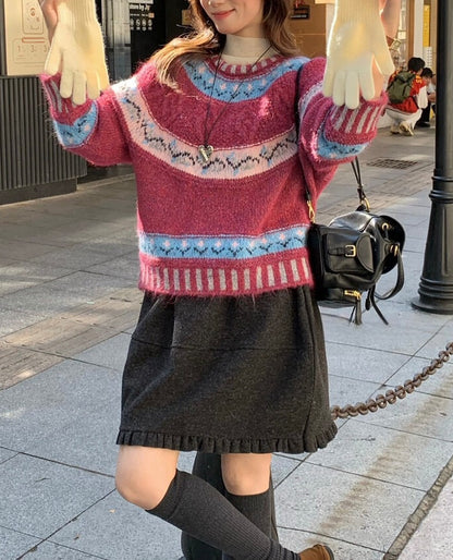 // 顏色超美的軟糯花紋毛衣