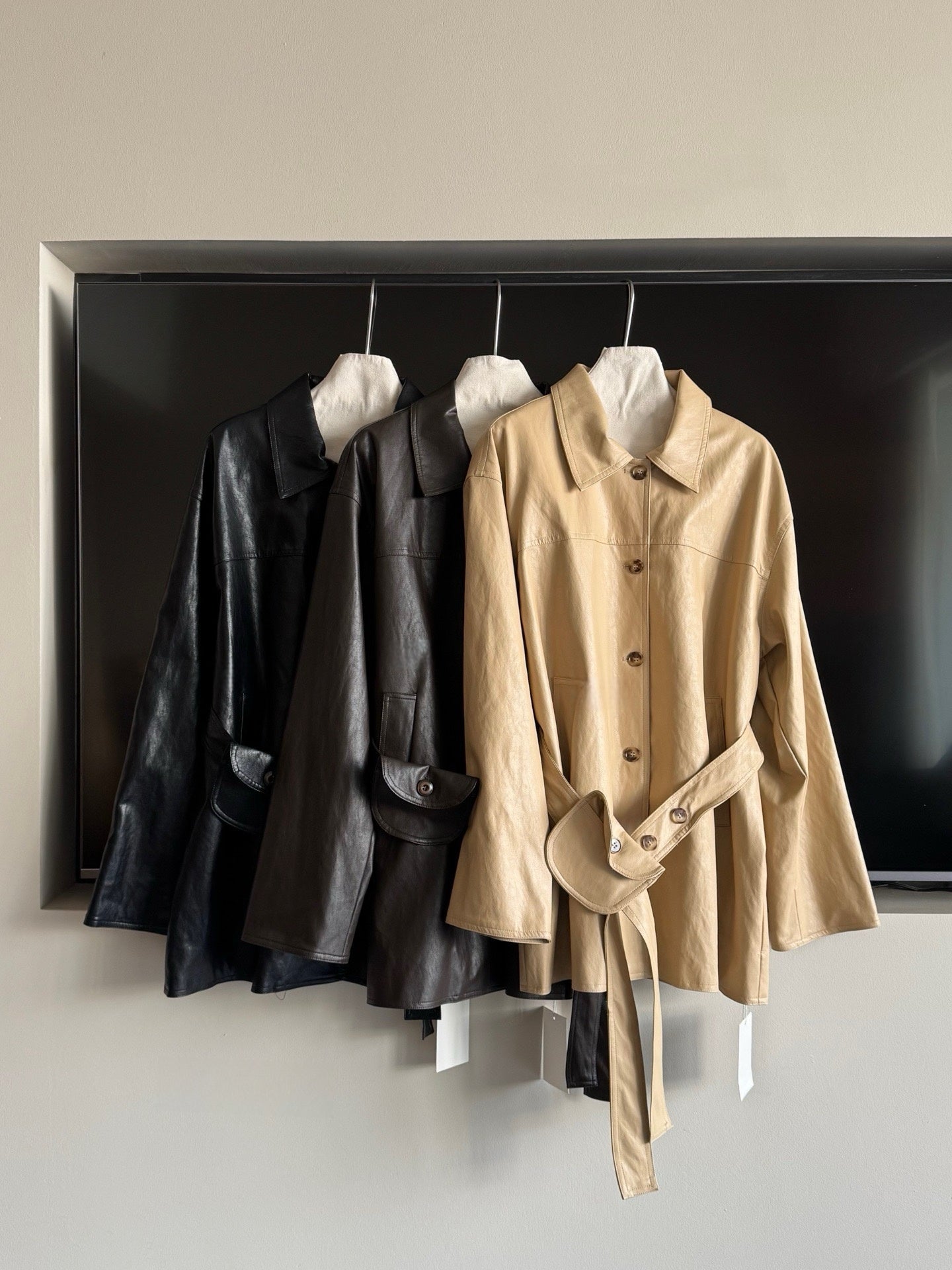 // vintage油蠟皮連腰包腰帶翻領中長外套