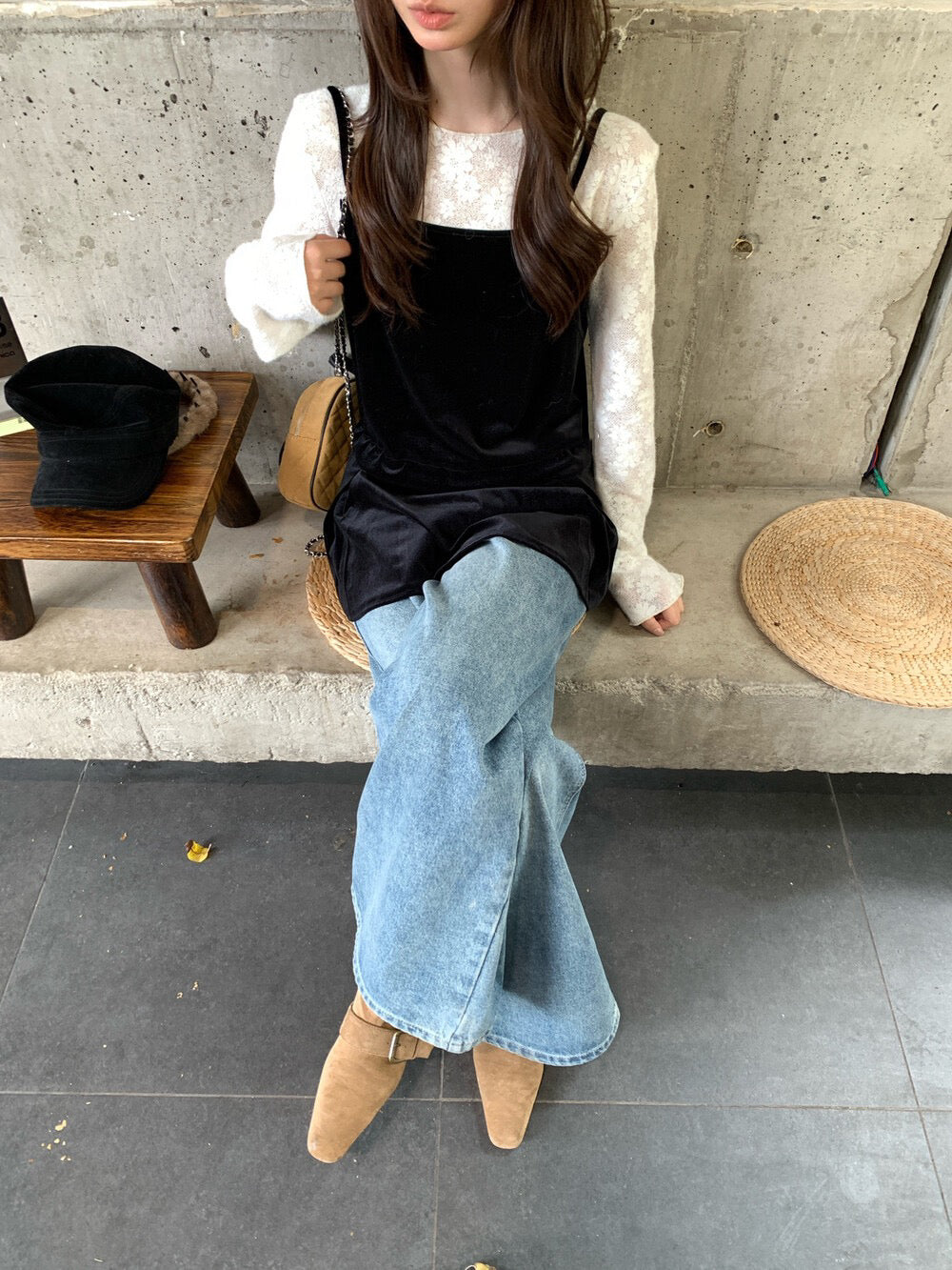 // 精緻刺繡上衣+後綁帶絲絨吊帶套裝