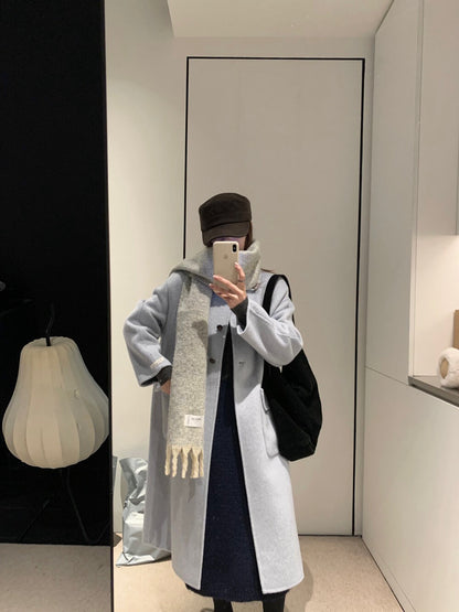 // 100%羊毛圓翻領三粒鈕扣長款手工外套