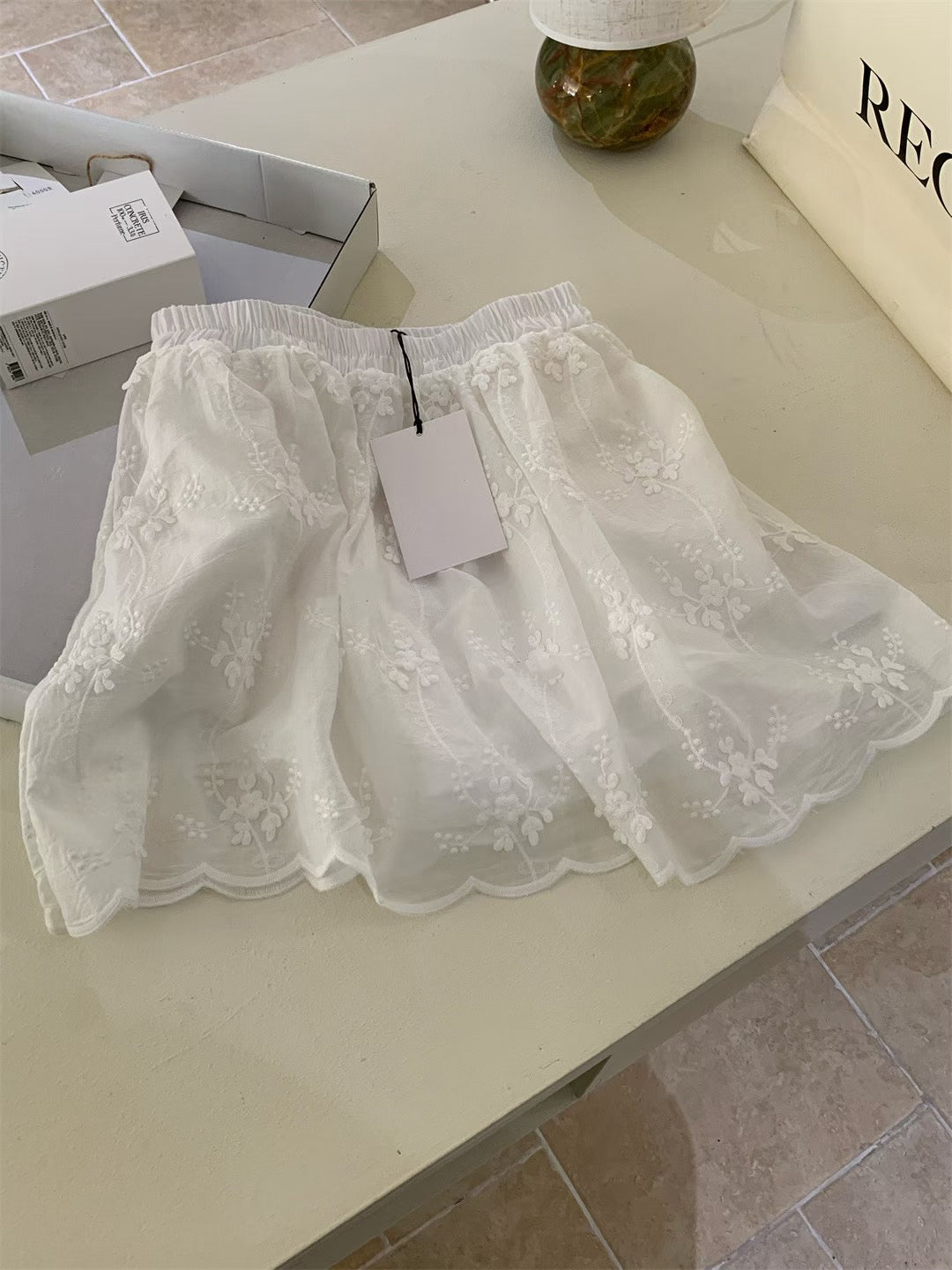 // 超精緻刺繡lace短裙