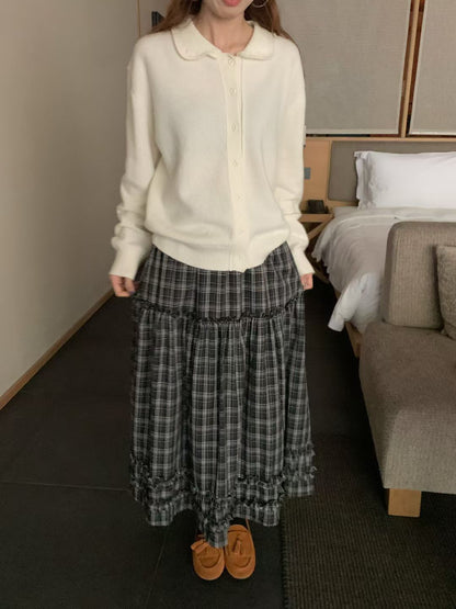 // 全羊毛精緻鈎花圓翻領NT