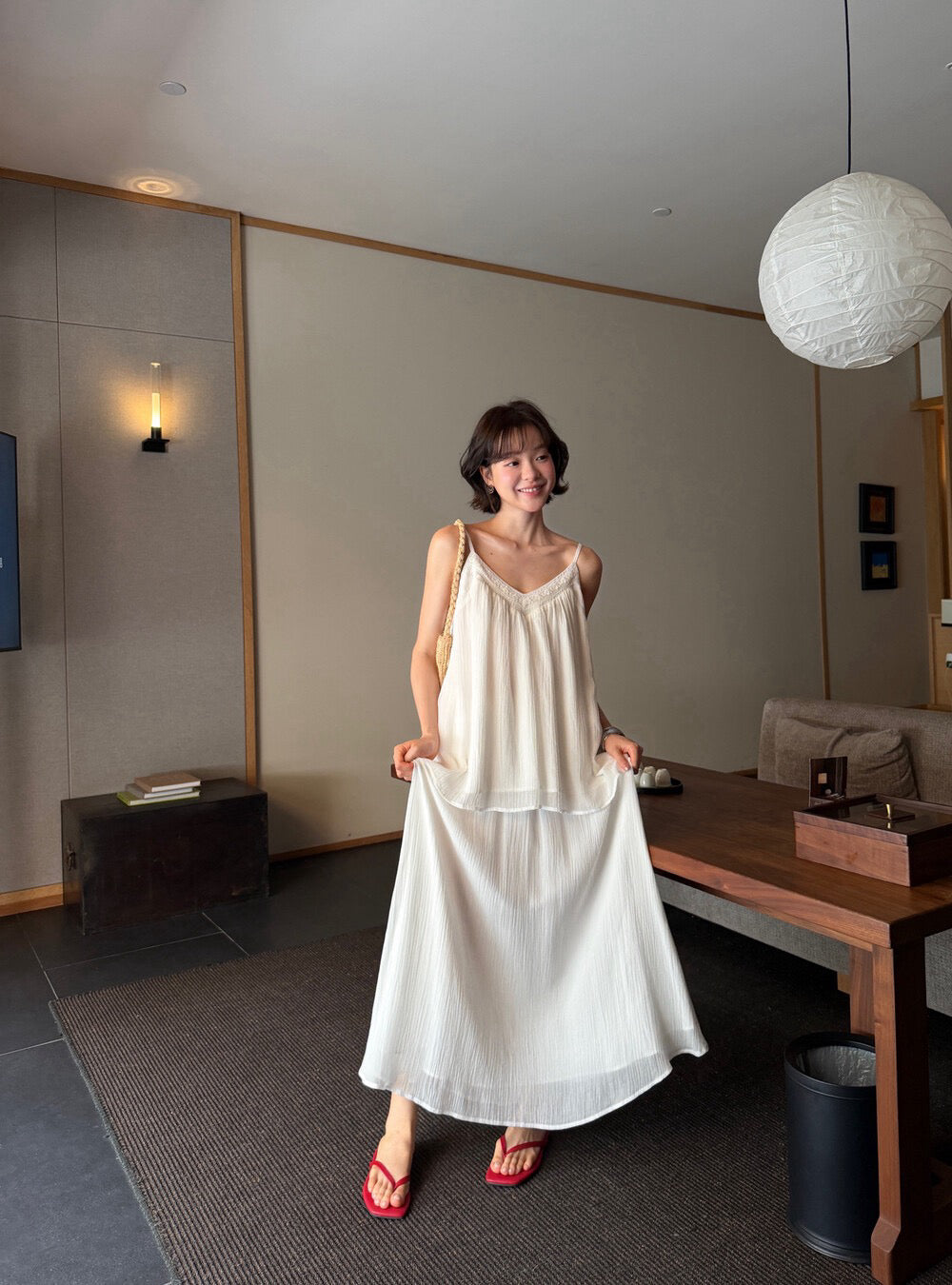S35 / 100%天絲肌理感免燙刺繡小吊帶+中裙套裝