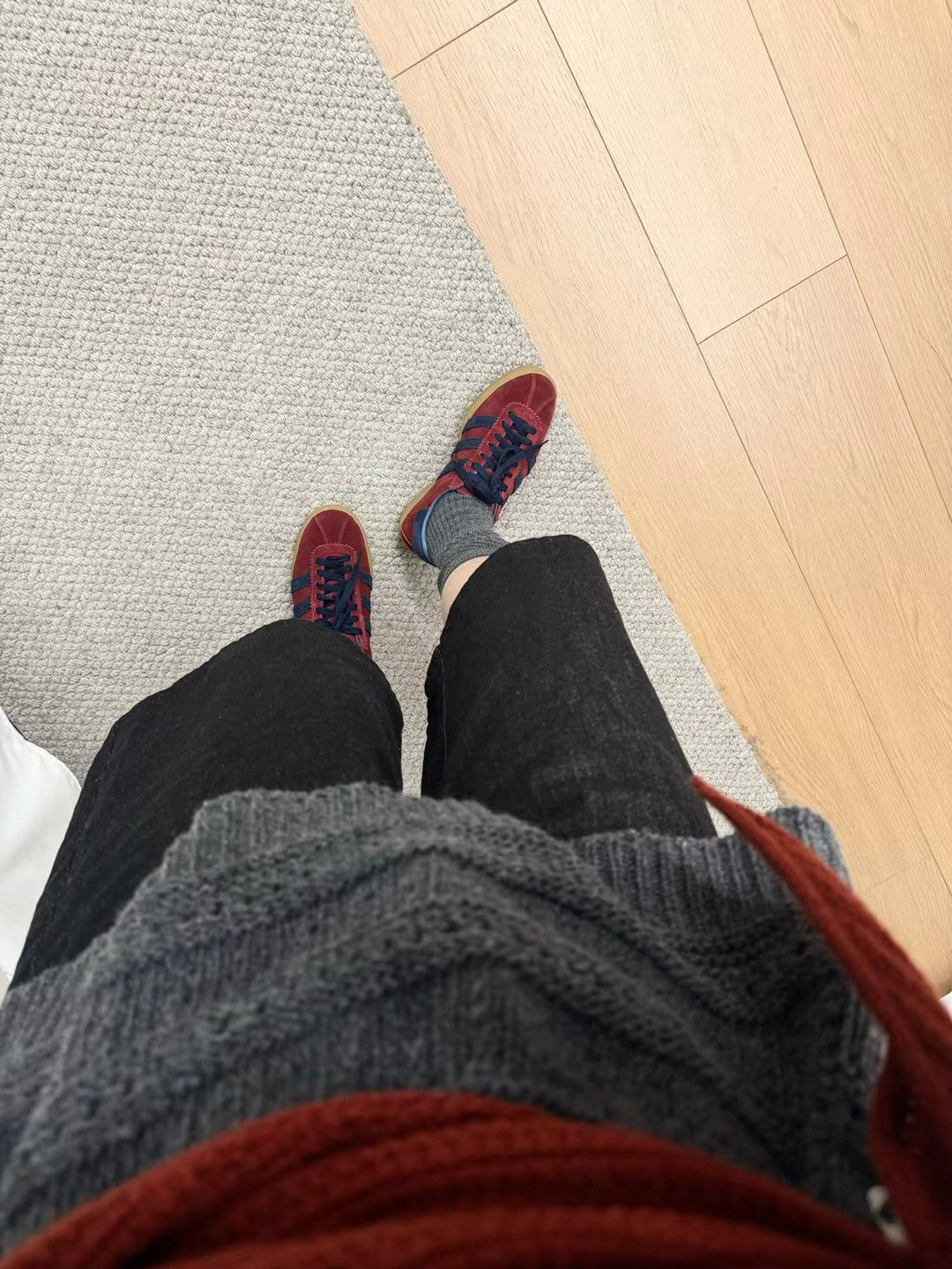 // 復古配色真皮平底運動鞋