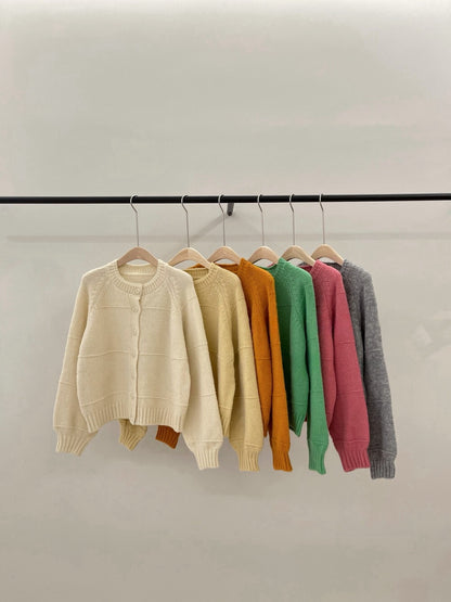 // 立體線條高飽和顏色織紋圓領CD