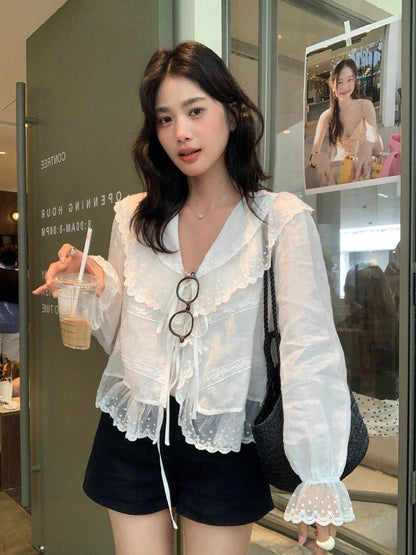 // 精緻lace邊特別領口麻質BL