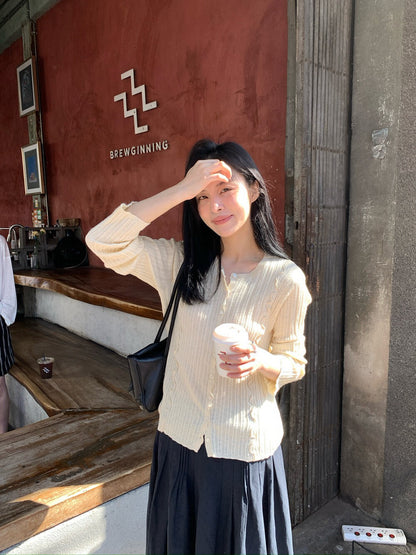 🪗 糖果色系直紋花邊薄針織外套
