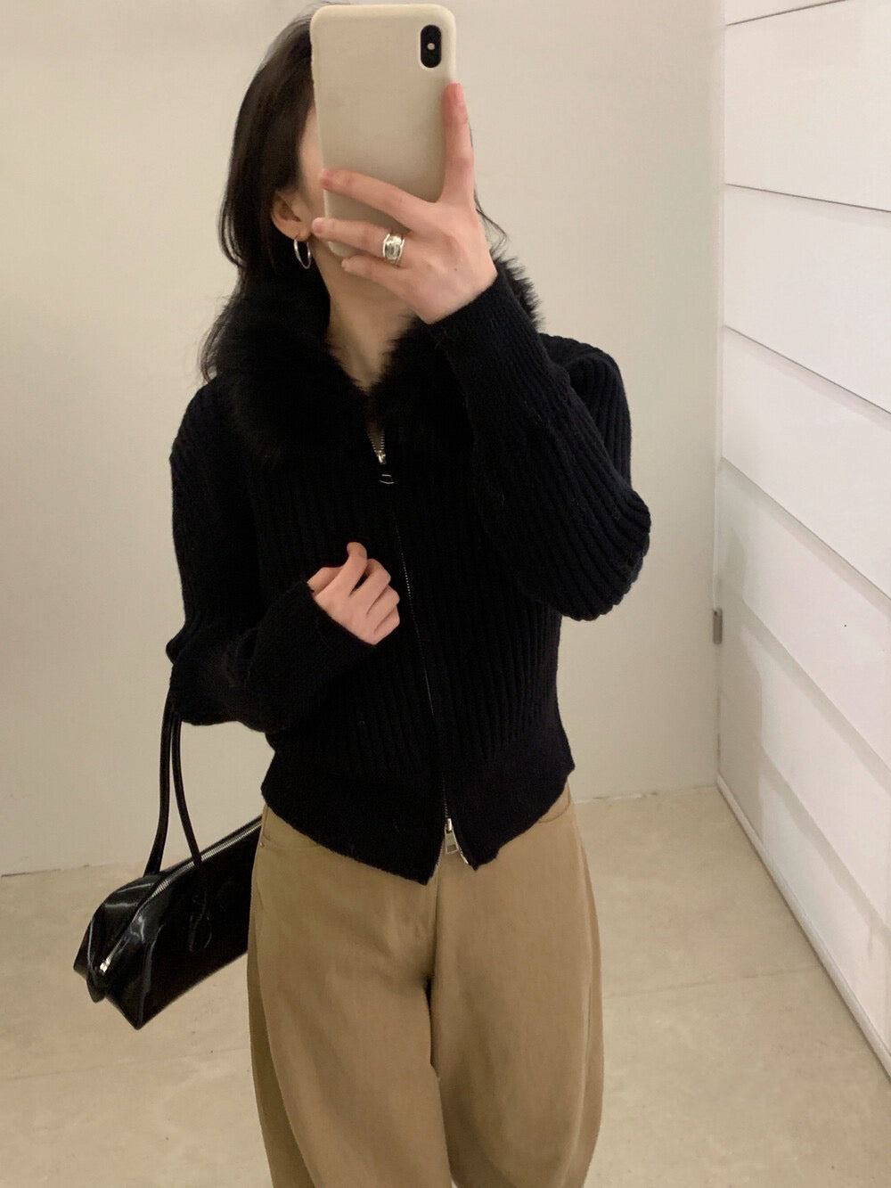 // 復古感毛毛領拉鍊CD