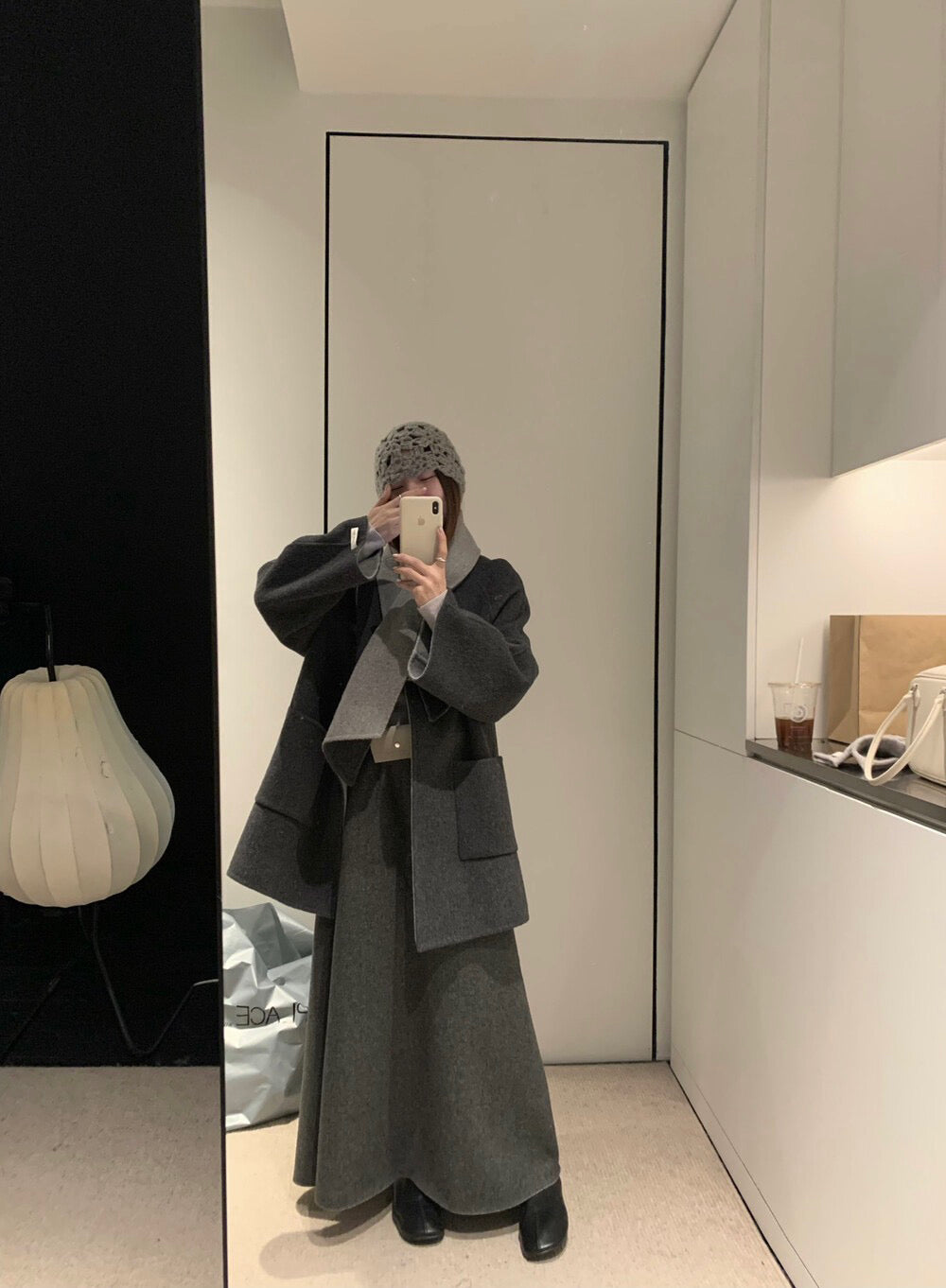 // 100%圓領口袋簡約手工外套（連頸巾）