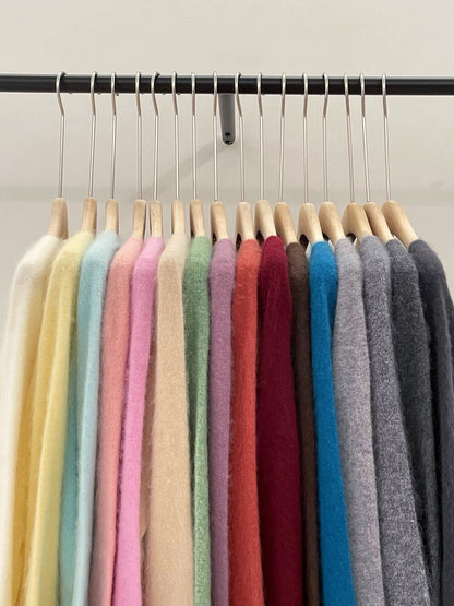 // 15色親膚羊毛拉絨工藝高級感V領NT