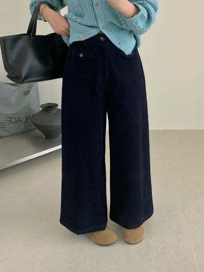 // 小口袋設計微闊腳燈芯絨褲