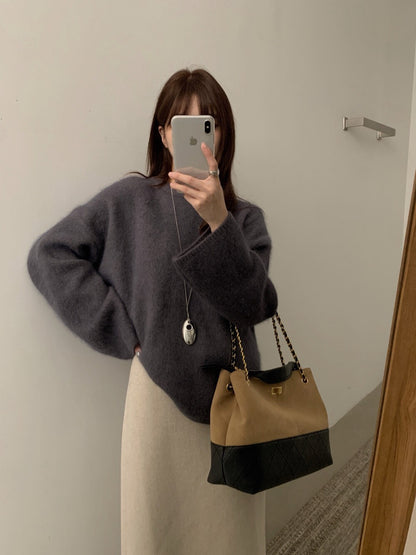 // 色系超美30%兔毛毛茸感軟糯親膚圓領毛衣