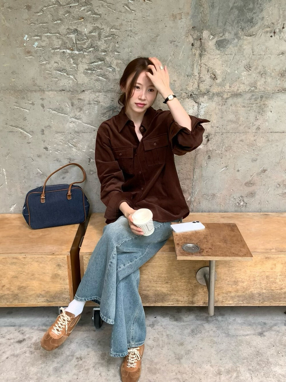 // 霧面感燈芯絨雙口袋SH